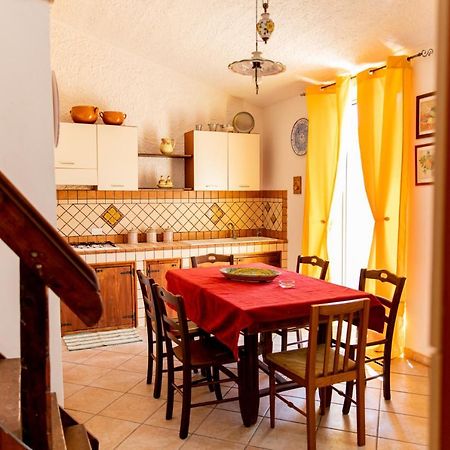 Lo Zio Michele Apartments Nuova Gibellina ภายนอก รูปภาพ