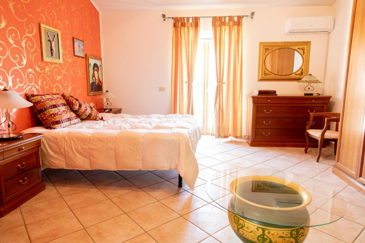 Lo Zio Michele Apartments Nuova Gibellina ภายนอก รูปภาพ