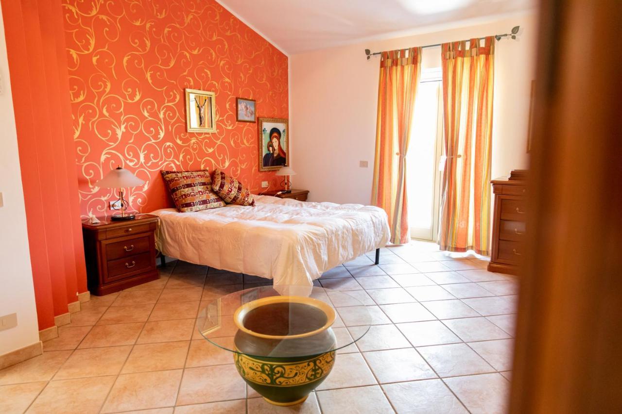 Lo Zio Michele Apartments Nuova Gibellina ภายนอก รูปภาพ