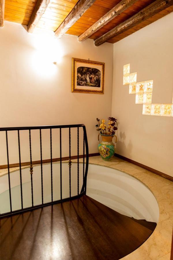 Lo Zio Michele Apartments Nuova Gibellina ภายนอก รูปภาพ