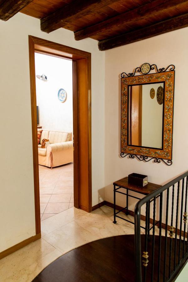 Lo Zio Michele Apartments Nuova Gibellina ภายนอก รูปภาพ