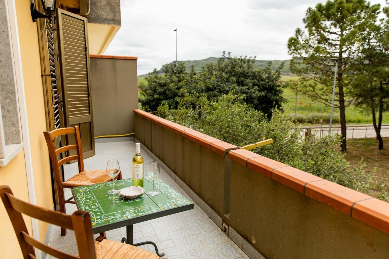 Lo Zio Michele Apartments Nuova Gibellina ภายนอก รูปภาพ